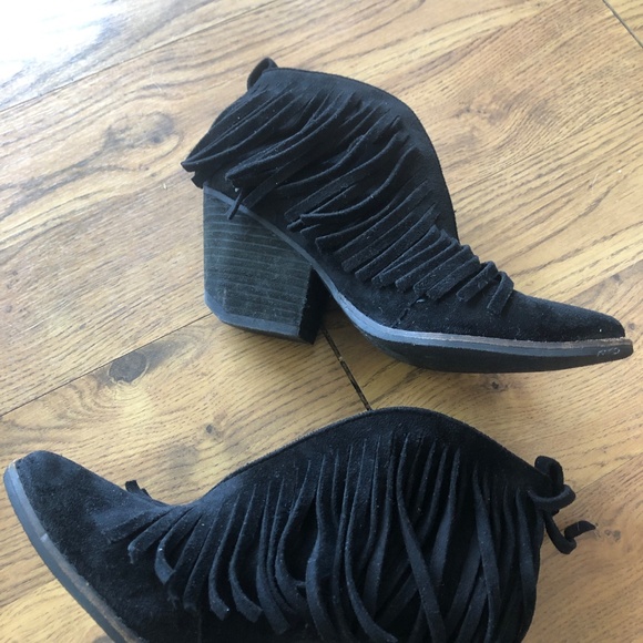 size 7 gently worn free people coconuts suede fringe booties Nashville party - Picture 3 of 6